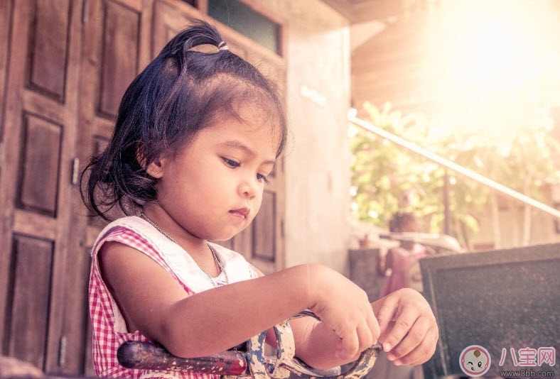 小孩拖延癥怎么辦 寶寶拖延癥怎么治(7招不讓孩子再磨蹭)