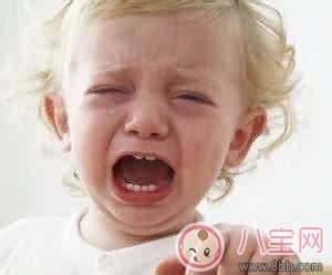 孩子哭鬧怎么辦 學《媽媽是超人》的軒軒媽如何處理 孩子哭鬧怎么辦 學《媽媽是超人》的軒軒媽如何處理