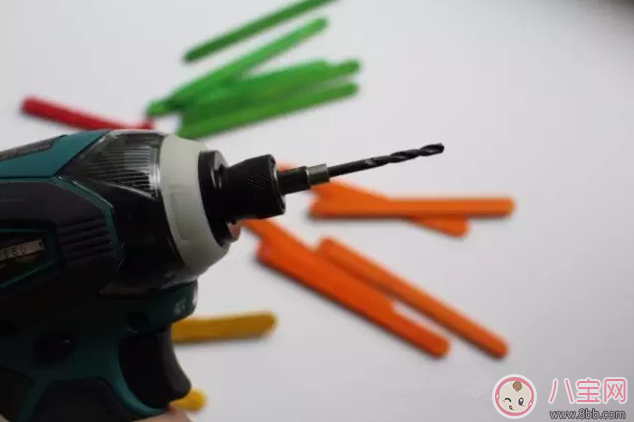 小小冰棍棒大用處 自制玩具來解暑