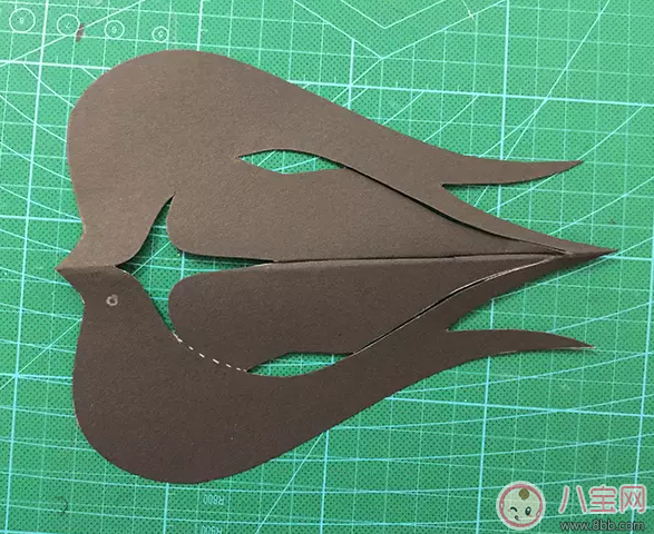 寶寶親子游戲:動(dòng)手制作小燕子 寶寶親子游戲:動(dòng)手制作小燕子