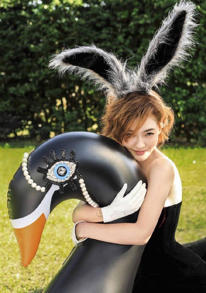 &ldquo;康熙&rdquo;再聚首 小S蔡康永合體登時尚雜志封面