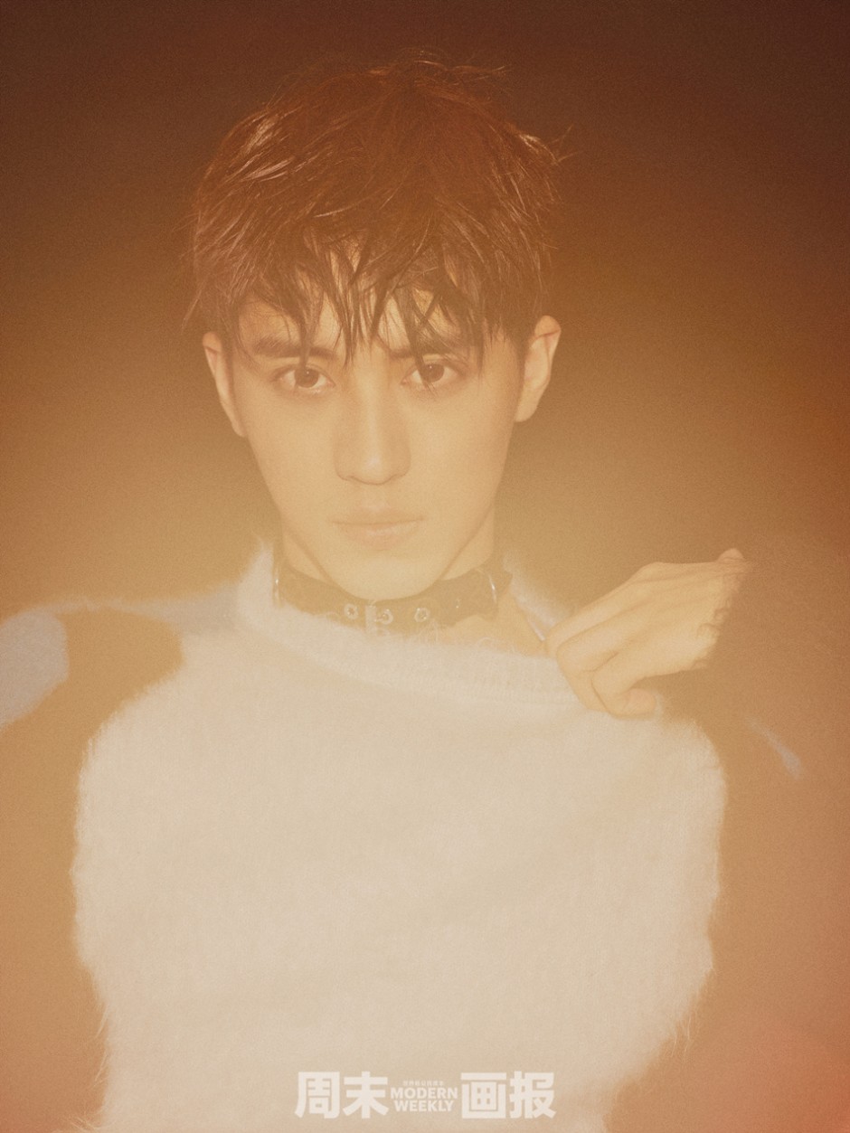 人氣偶像許魏洲雜志封面 雙目透視三月春光