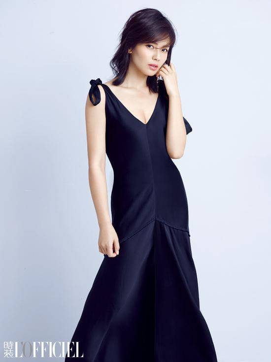 劉濤雜志封面曝光 簡(jiǎn)約干練顯&ldquo;總攻&rdquo;魅力