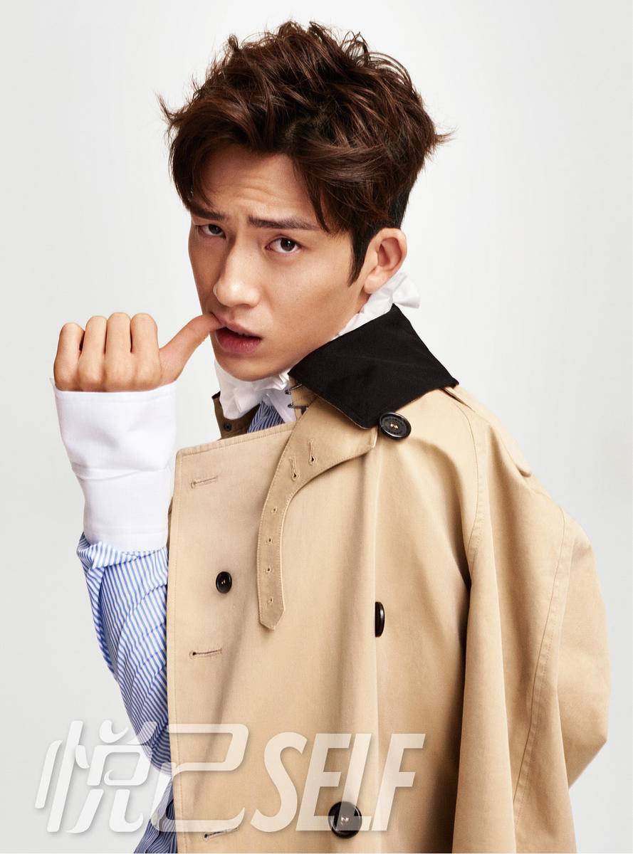 井柏然登《悅己》雜志十二月刊 從貴族紳士到俏皮少年