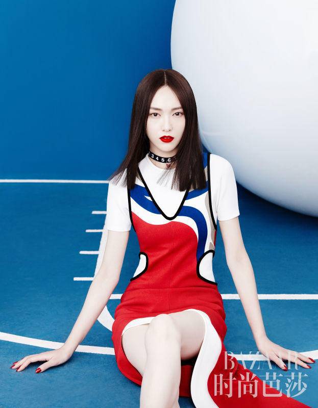 唐嫣登《時尚芭莎》雜志封面大片 雪肌紅唇引人驚嘆