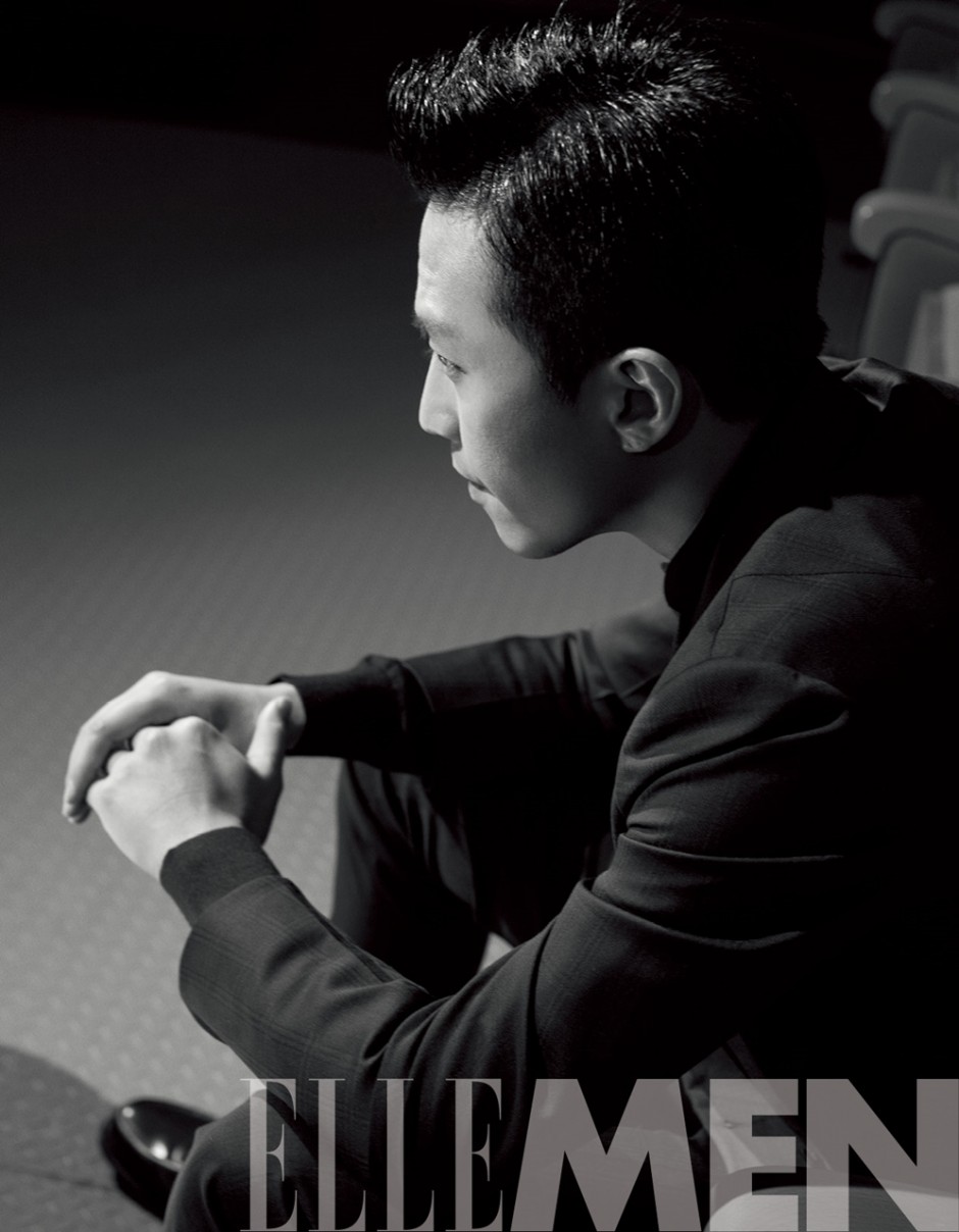 鄧超登時尚雜志封面 盡顯極致熟男魅力