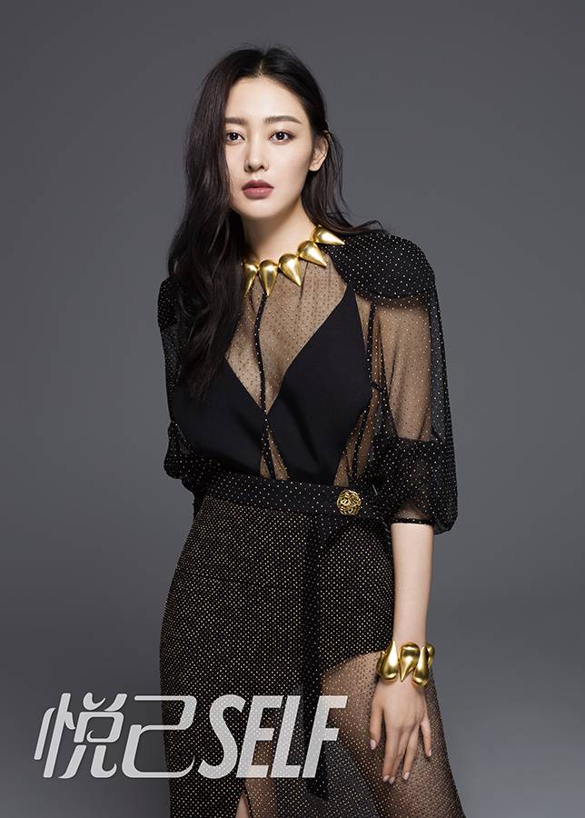 張?zhí)鞇垭s志封面時尚美圖 演繹雙重質(zhì)感小秀風(fēng)情