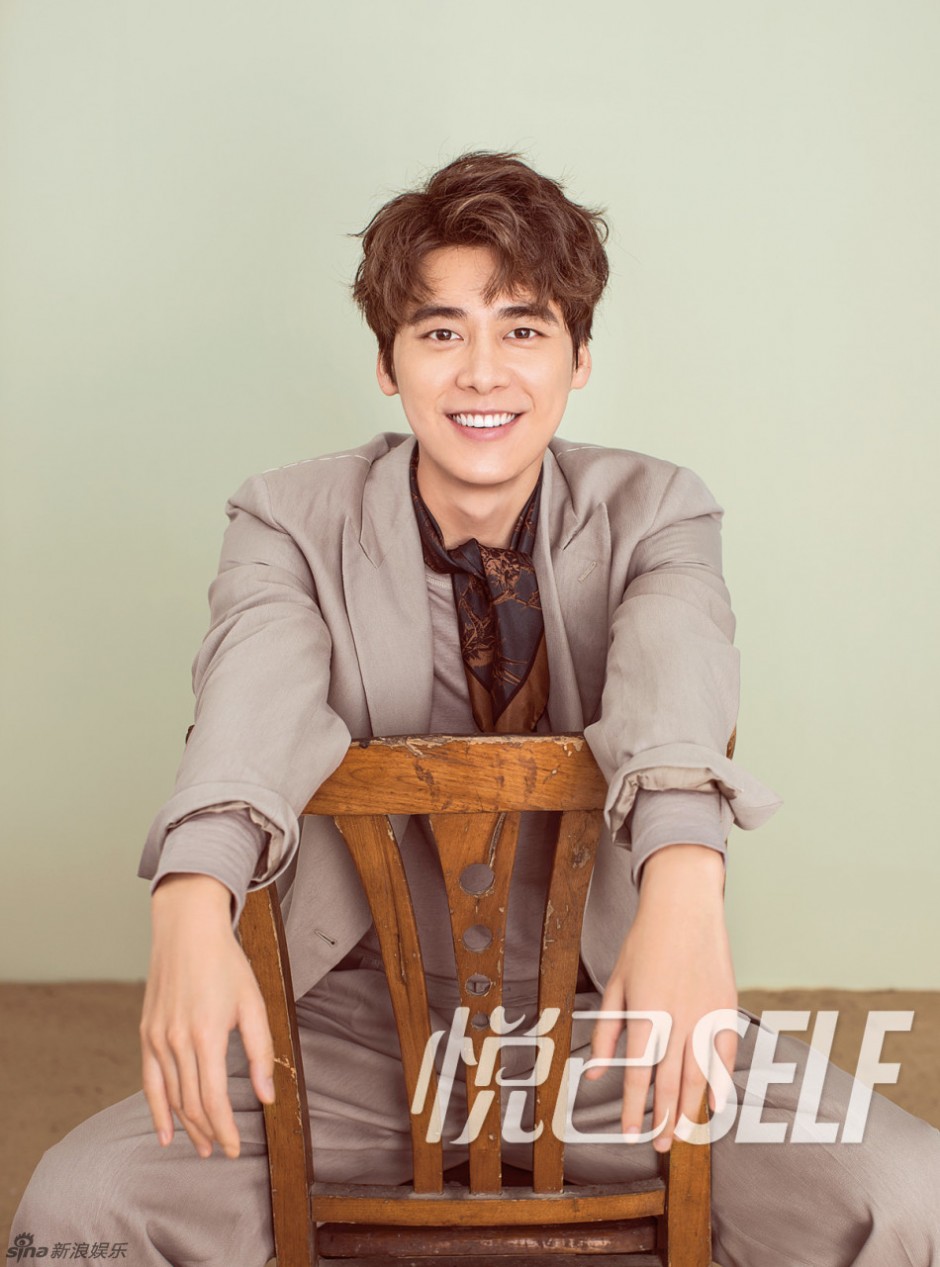 李易峰帥氣雜志封面照 時(shí)尚演繹花美男style