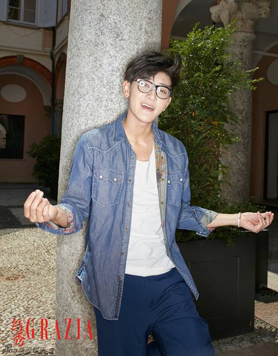 黃子韜最新寫真大片曝光 清新不羈帥氣時(shí)尚