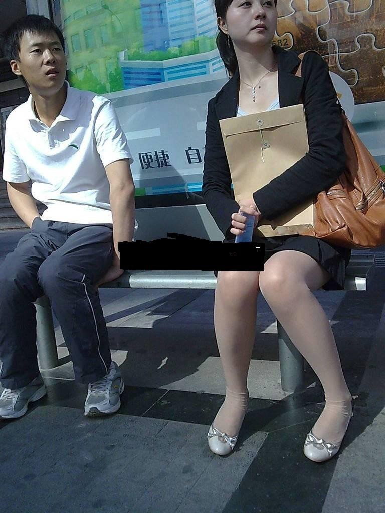 妹子無(wú)節(jié)操內(nèi)涵圖之騷年把持不住了