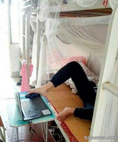 搞笑內(nèi)涵圖片之拔下來那一刻我好方