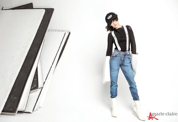 周迅率性不羈登雜志封面 性感紅唇造型百變