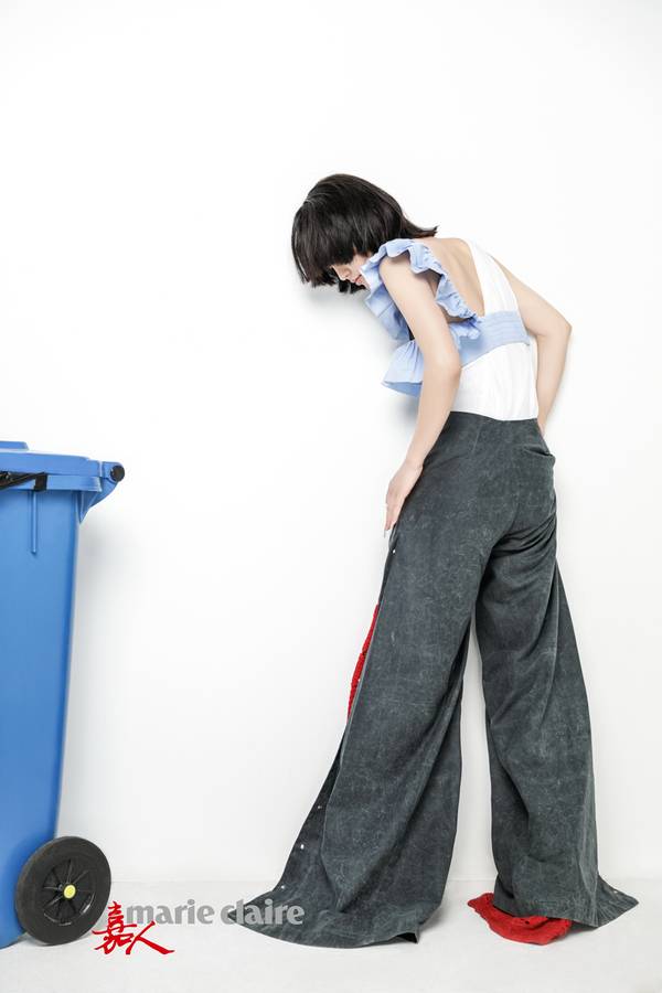 周迅率性不羈登雜志封面 性感紅唇造型百變