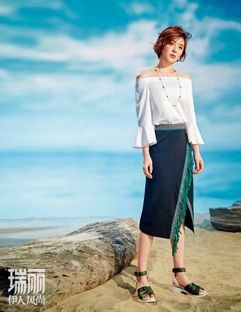 袁姍姍封面大片曝光 引領(lǐng)夏日&ldquo;新瘦主義&rdquo;
