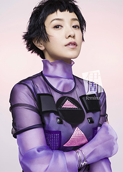 郭采潔短發(fā)冷艷寫(xiě)真 奇幻少女變幻莫測(cè)