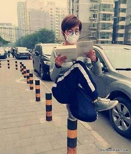 搞笑內(nèi)涵圖之喵星人:我仿佛聞到了小魚干的味道