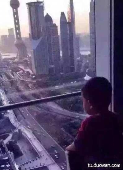 搞笑內(nèi)涵圖片之拔下來那一刻我好方