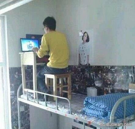 邪惡內(nèi)涵圖片之你第一眼是先看哪里？