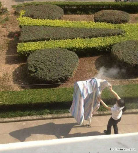 搞笑內(nèi)涵圖之喵星人:我仿佛聞到了小魚(yú)干的味道