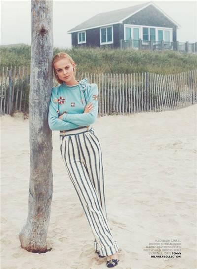 超模Viktoriya Sasonkina登《ELLE》11月雜志封面