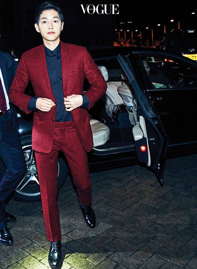 宋仲基《VOGUE》時尚大片花絮照 教你如何禁欲撩妹