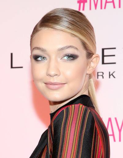 歐美女明星發(fā)型圖片 女神級(jí)長(zhǎng)發(fā)大放送