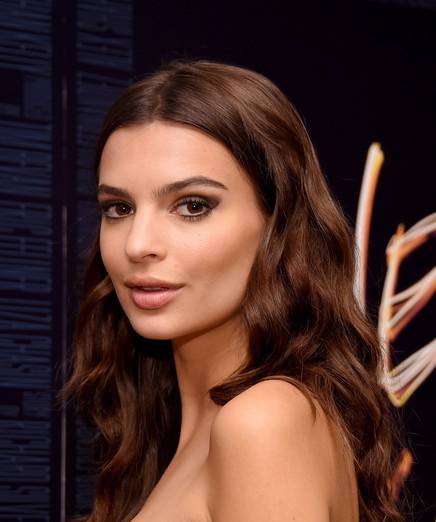 歐美女明星發(fā)型圖片 女神級(jí)長發(fā)大放送