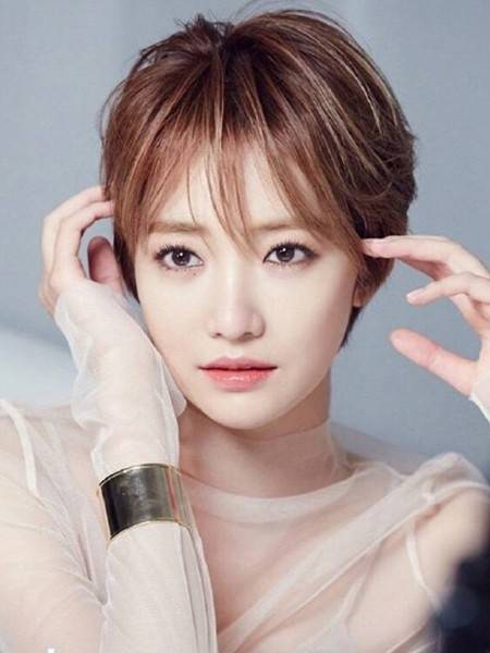 高俊熙短發(fā)時(shí)尚造型 帥氣中又不失溫柔