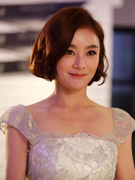 《黑粉》上線 袁姍姍時尚短發(fā)發(fā)型獲青睞