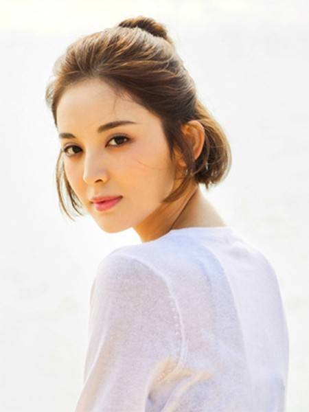 古力娜扎短發(fā)發(fā)型圖片 齊耳短發(fā)成時尚新寵