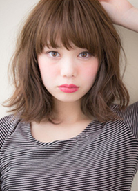 及肩微卷發(fā)型圖片 你要不要也來(lái)一款