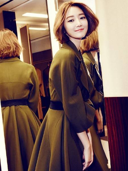 高俊熙短發(fā)時尚造型 帥氣中又不失溫柔