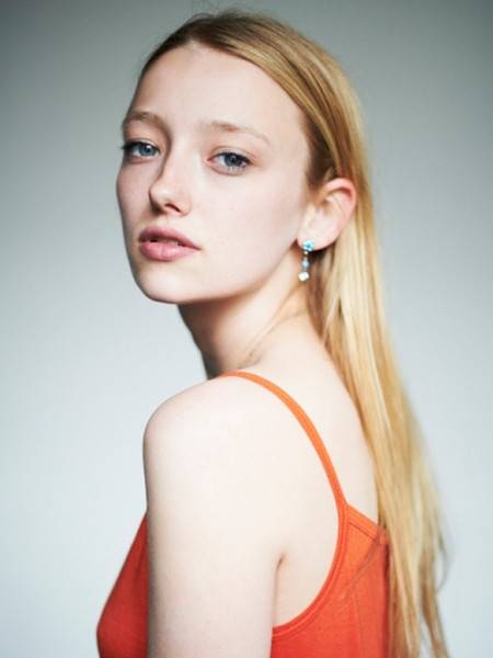 娛樂圈大油頭發(fā)型走高 濕發(fā)油發(fā)誰最美