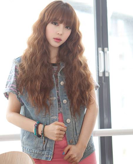 春季最流行長(zhǎng)發(fā)發(fā)型 氣質(zhì)清新煥發(fā)時(shí)尚感