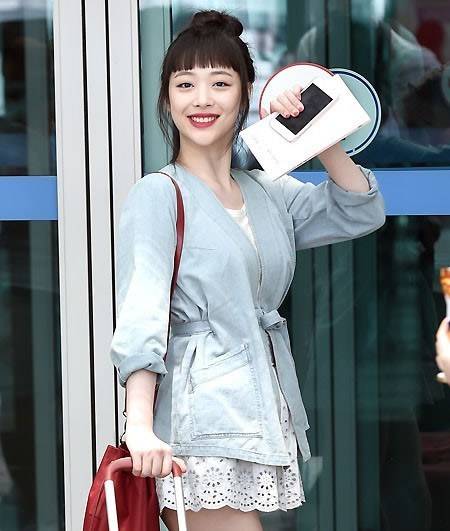 韓國女明星發(fā)型 雪莉眉上短劉海丸子頭青春洋溢