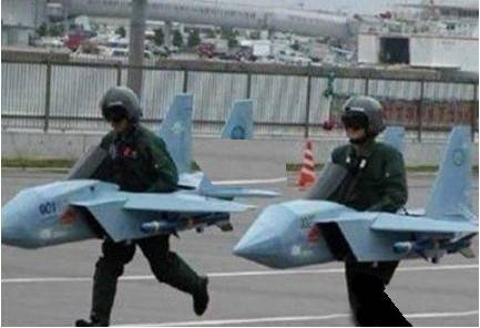 搞笑比基尼照片 這樣的泳衣你見(jiàn)過(guò)嗎