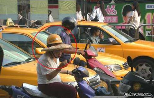 搞笑內涵圖片之總感覺好像哪里不對