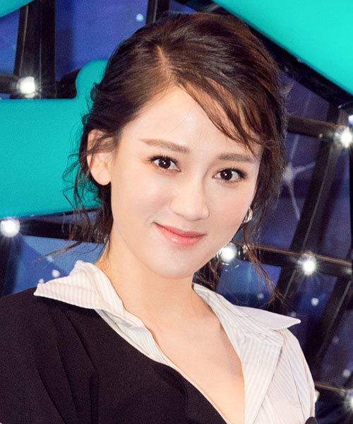 學(xué)會(huì)女神陳喬恩的百變發(fā)型 絕對讓你超養(yǎng)眼