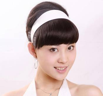 簡單淑女發(fā)型 清新時尚更為你增加人氣