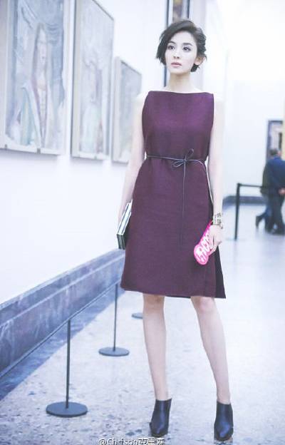 古力娜扎發(fā)型圖片欣賞 俏皮清純的短發(fā)丸子頭