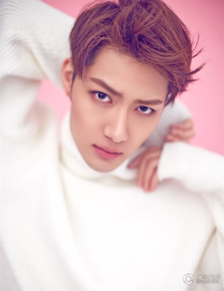 男模陳子由休閑運(yùn)動風(fēng)寫真帥氣逼人