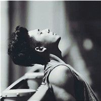 歐美成熟男生魅力頭像圖片