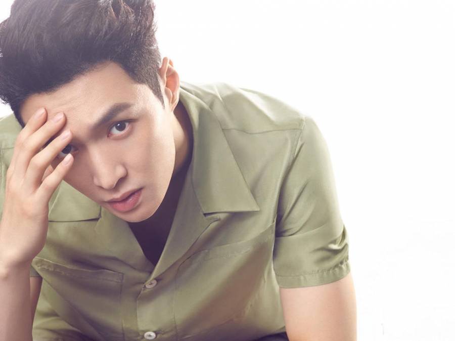 張藝興肌肉性感寫真照 大秀人魚線