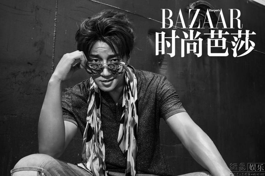 黃致列時尚大片寫真照 肌肉猛男展現(xiàn)野性魅力