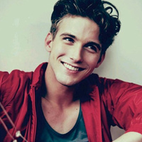 治愈系陽(yáng)光型男頭像圖片