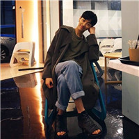 治愈系陽(yáng)光型男頭像圖片