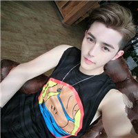 治愈系陽(yáng)光型男頭像圖片