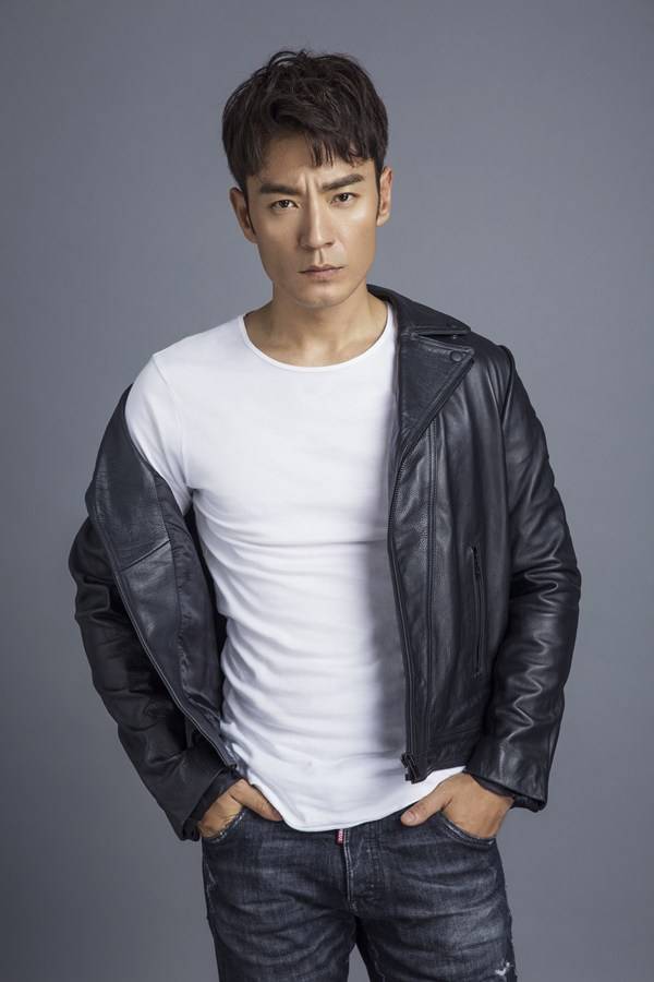 演員李光潔時尚寫真圖片 肌肉線條完美凸顯