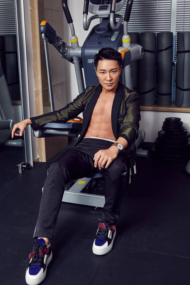 電視演員李宗翰最新寫真 化身運動型男秀腹肌