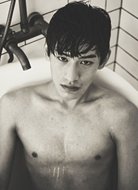 韓國(guó)男星金泰煥肌肉寫真 大秀身材引迷妹舔屏